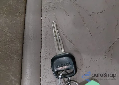 1997 Toyota Land Cruiser z USA, uszkodzony, nr VIN JT3HJ85J0V0183895